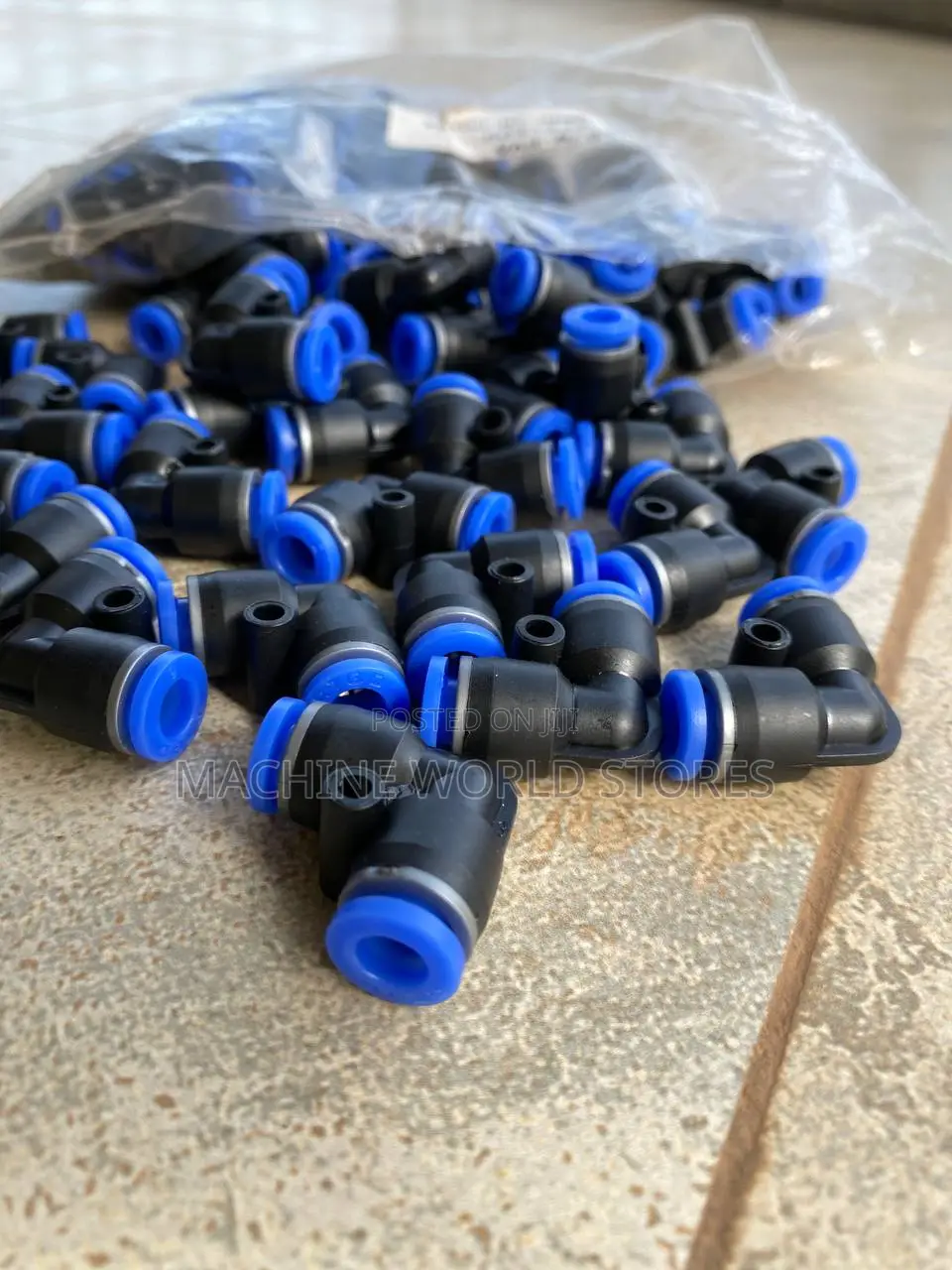 Elbow 8mm Pneumatic Connectors
