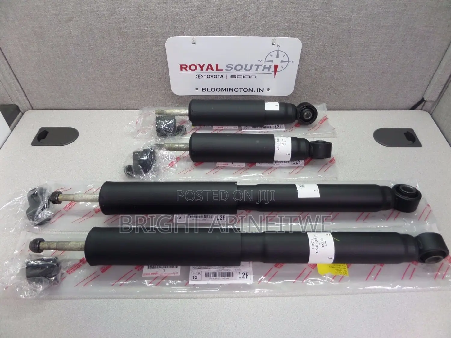 Shock Absorbers for Toyota Land Cruiser VXL