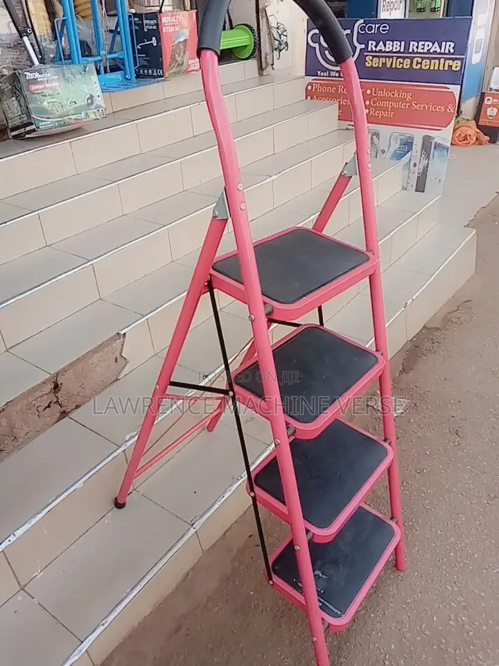 Ladder 4 Steps