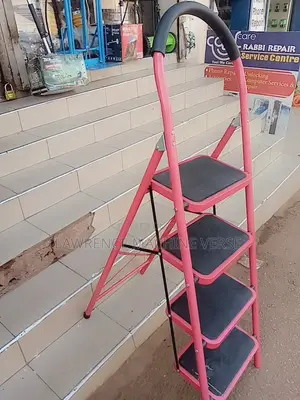 Ladder 4 Steps