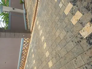 Furnished 5bdrm Bungalow in Kira for sale