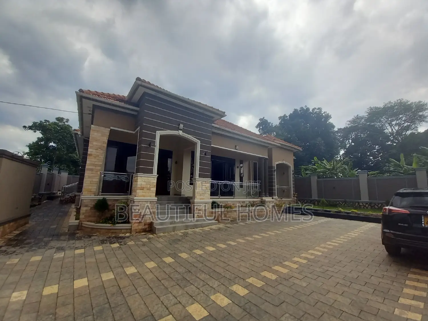 Furnished 5bdrm House in Kira Ministers, Central Division for sale