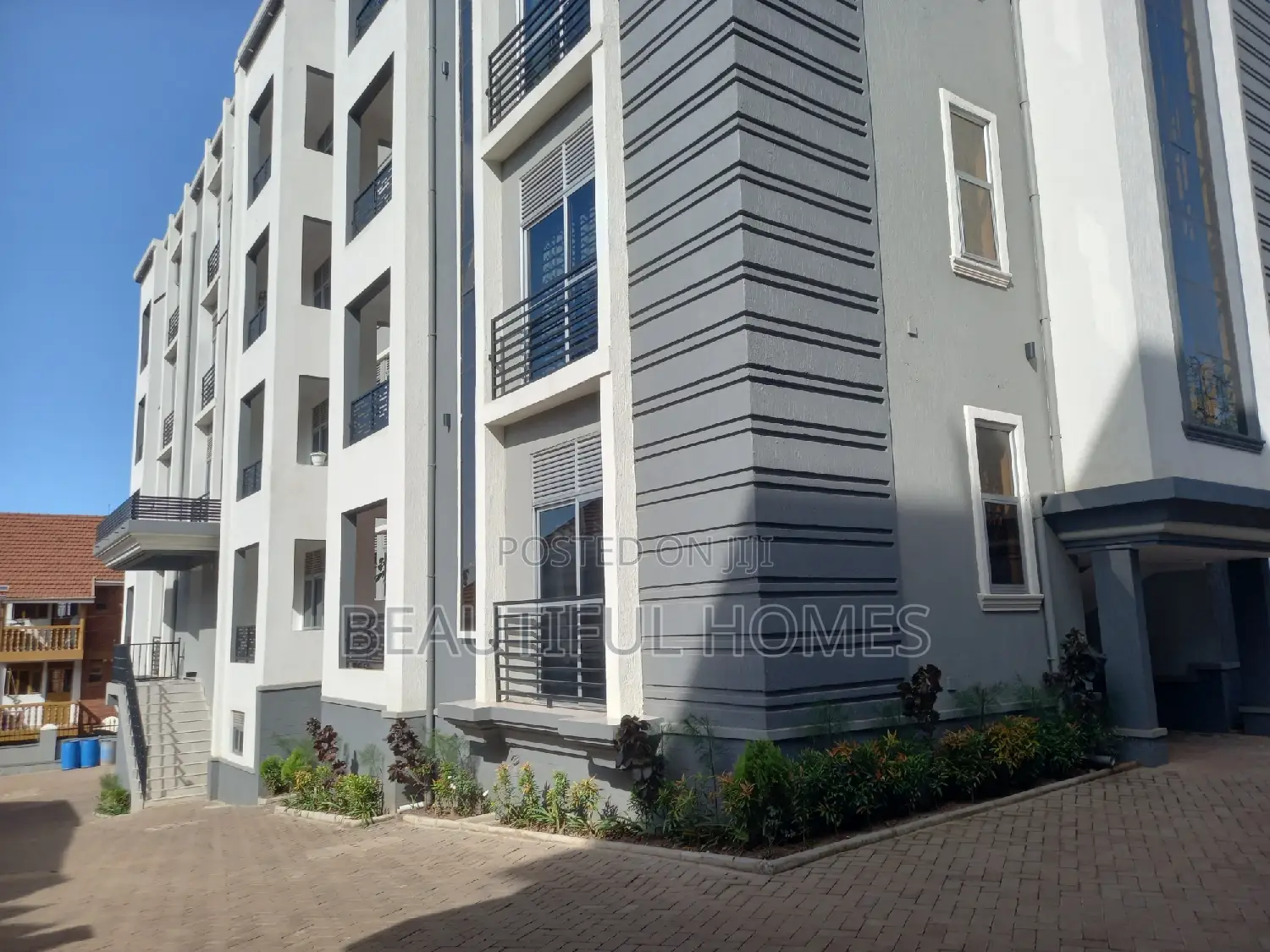 Furnished 2bdrm Apartment in Kisaas, Central Division for sale