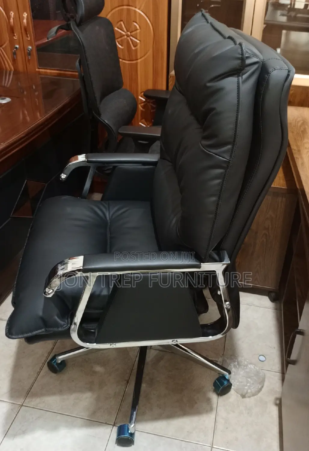 Executive Director Office Chair Recrainer