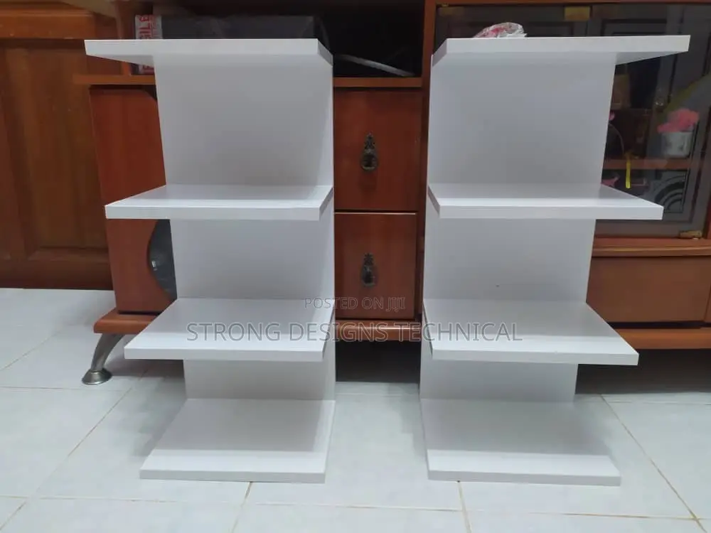 Multipurpose Wall Shelf. Cosmetics/ Perfumes/ Vases