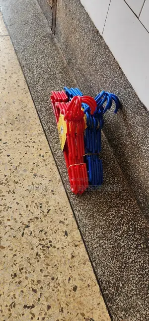 Plastic Rotating Hangers (12pcs)