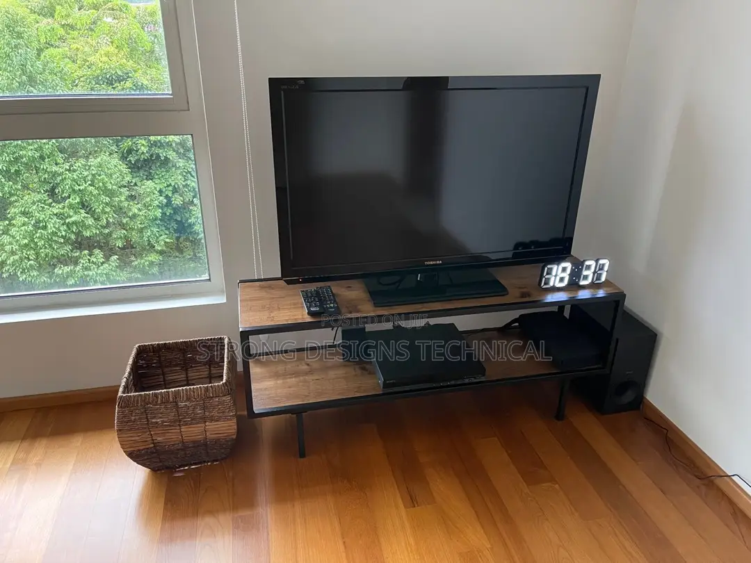 Steel Frame Minimalist Tv Stand