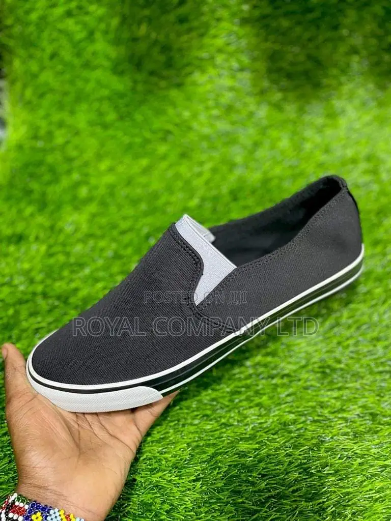 Sneakers /Men Sneakers /Genuine Quality