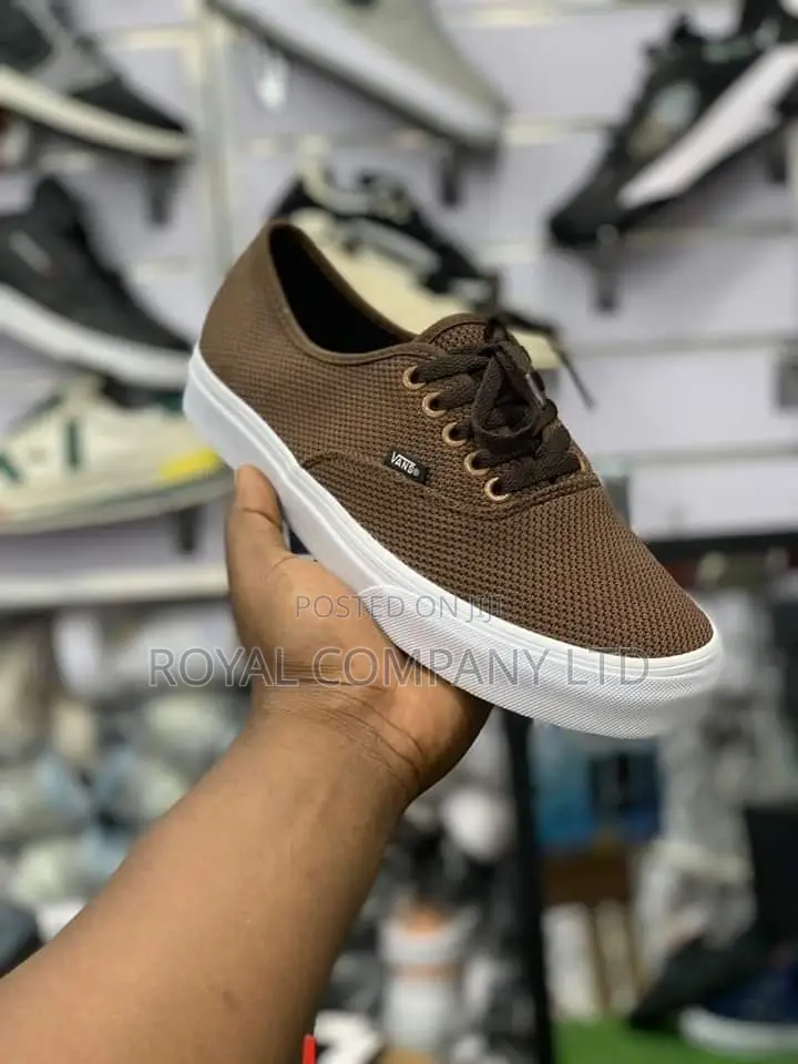Sneakers /Men Sneakers /Genuine Quality