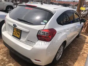 Photo - Subaru Impreza 2013 White