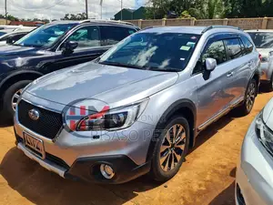 Subaru Outback 2.5i Premium AWD 2016 Silver