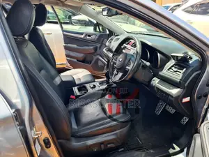Subaru Outback 2.5i Premium AWD 2016 Silver