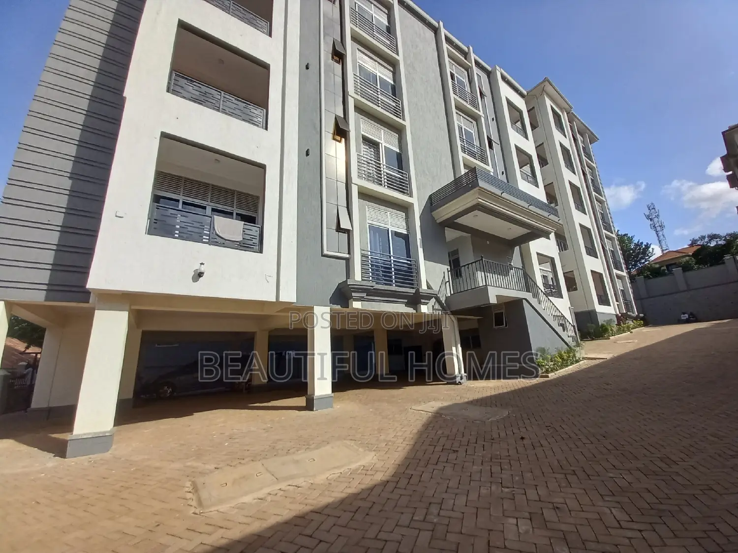 Furnished 2bdrm Apartment in Kisaasi, Nakawa for sale
