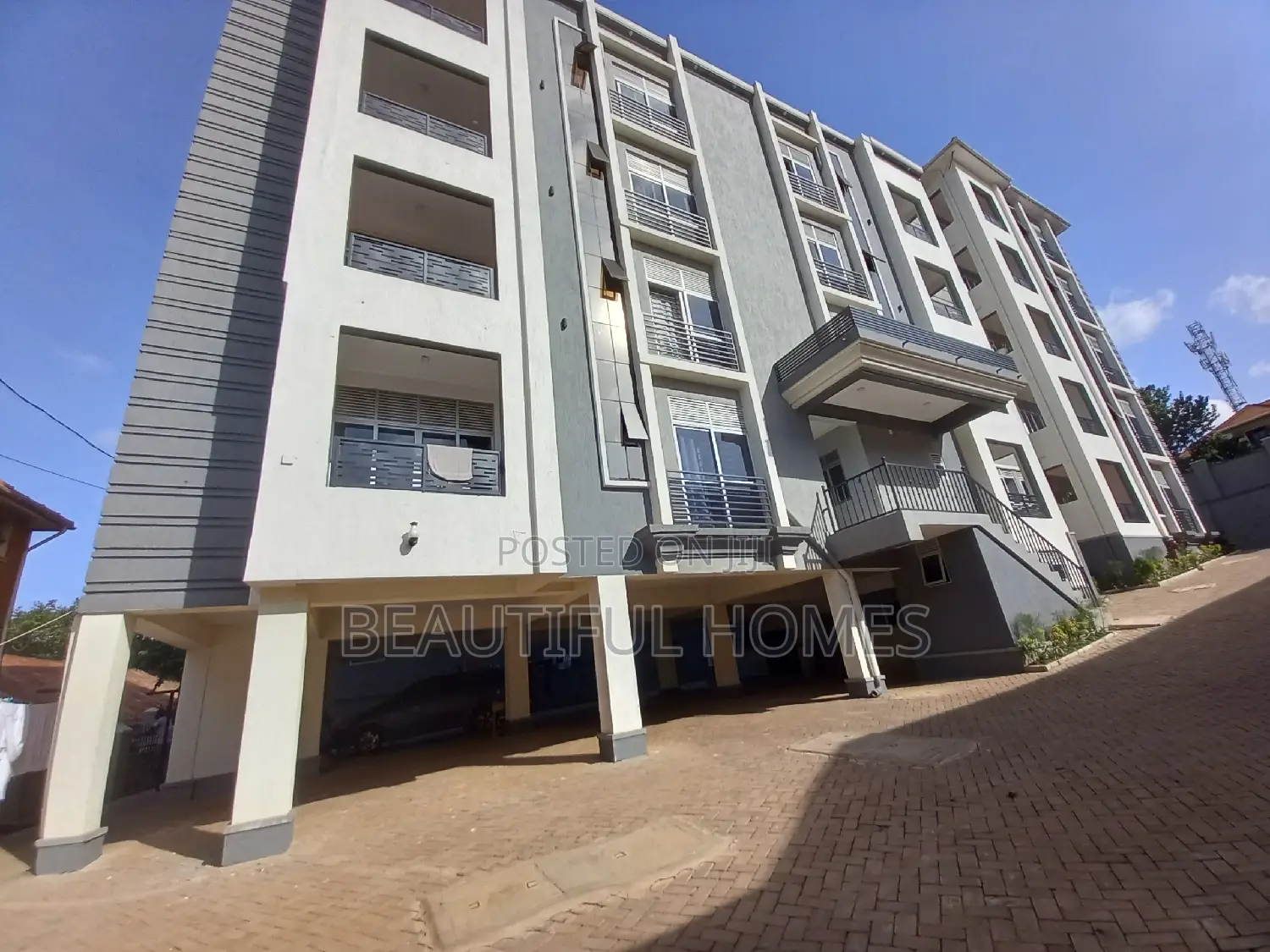 Furnished 2bdrm Apartment in Kisaasi, Nakawa for sale