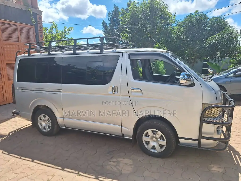 Toyota Hiace Vans for Hire