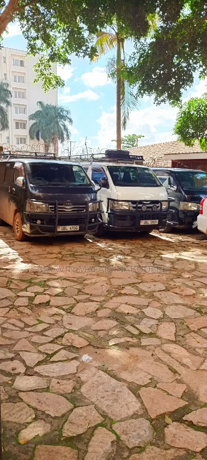 Toyota Hiace Vans for Hire