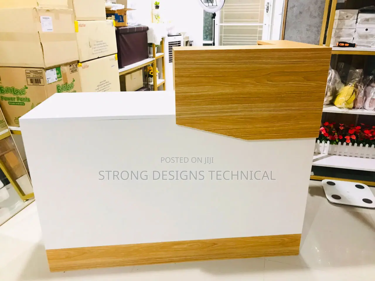 4ft Reception Counter/ Cashier Counter/ Table.