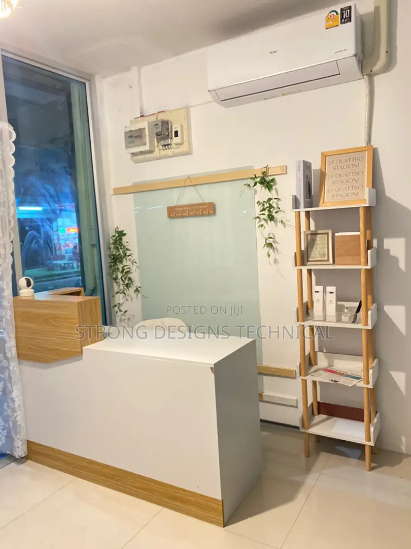 4ft Reception Counter/ Cashier Counter/ Table.