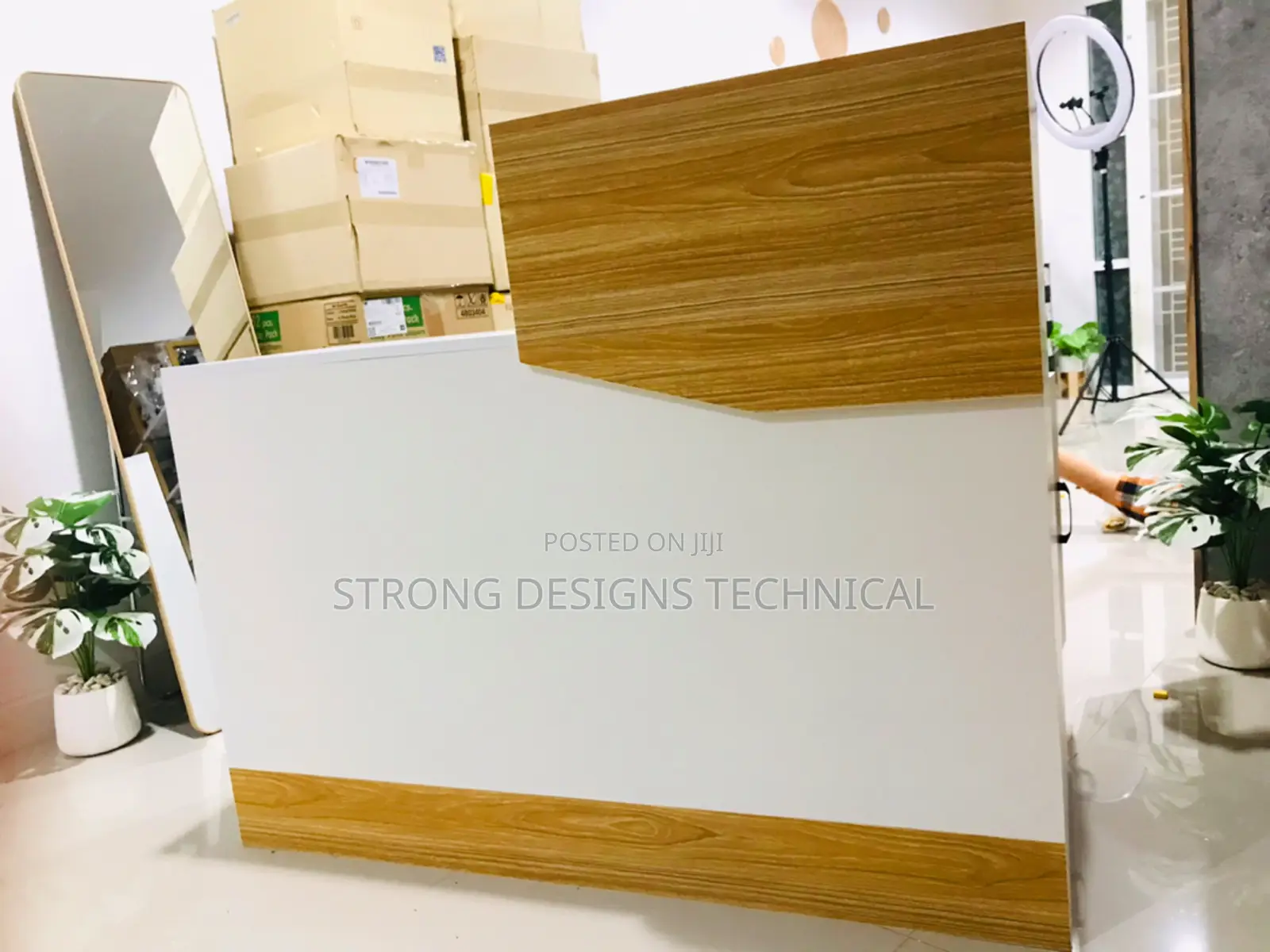 4ft Reception Counter/ Cashier Counter/ Table.
