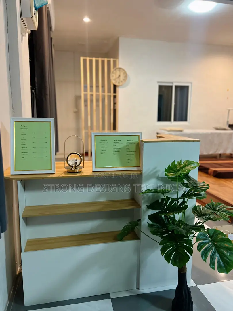 Reception Table for Salons, Pharmacy, Boutiques.