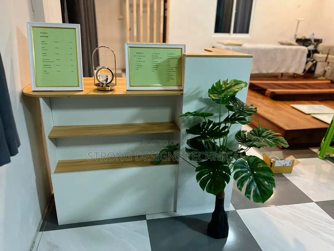 Reception Table for Salons, Pharmacy, Boutiques.