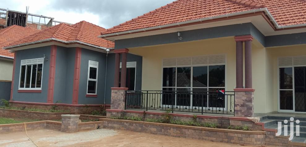 Trending Palatial Homes in Kisasi for Sell