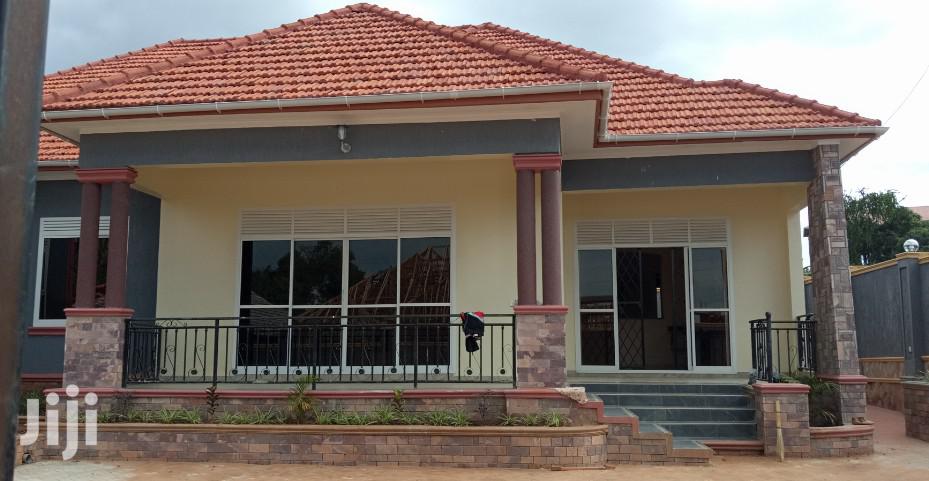 Trending Palatial Homes in Kisasi for Sell