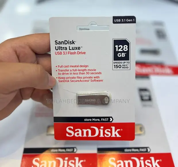Sandisk 128GB Ultra Luxe USB Flash Drive in Central Division