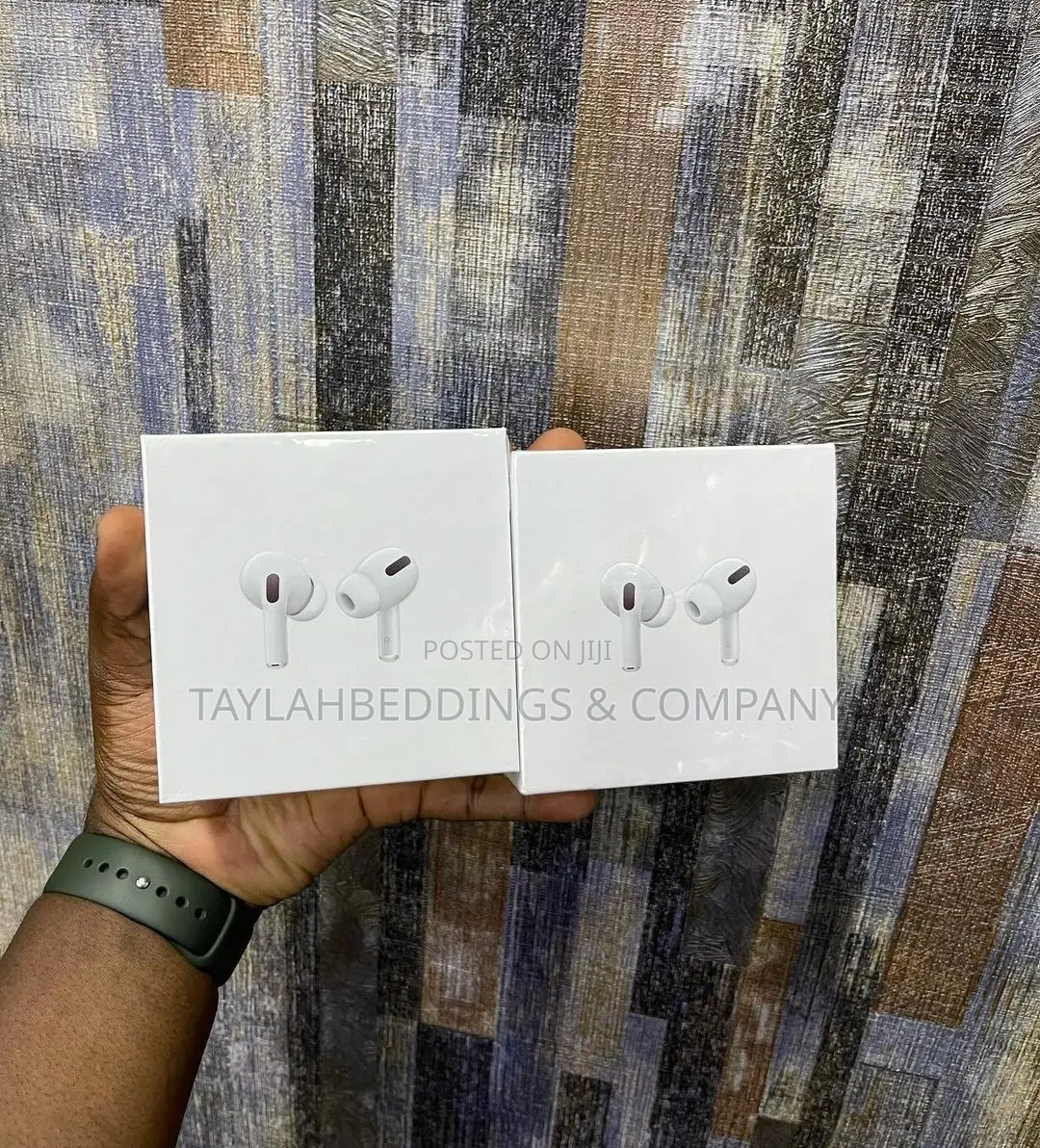 Apple Airpods Pro 2 and in Ear Noise Cancellation
