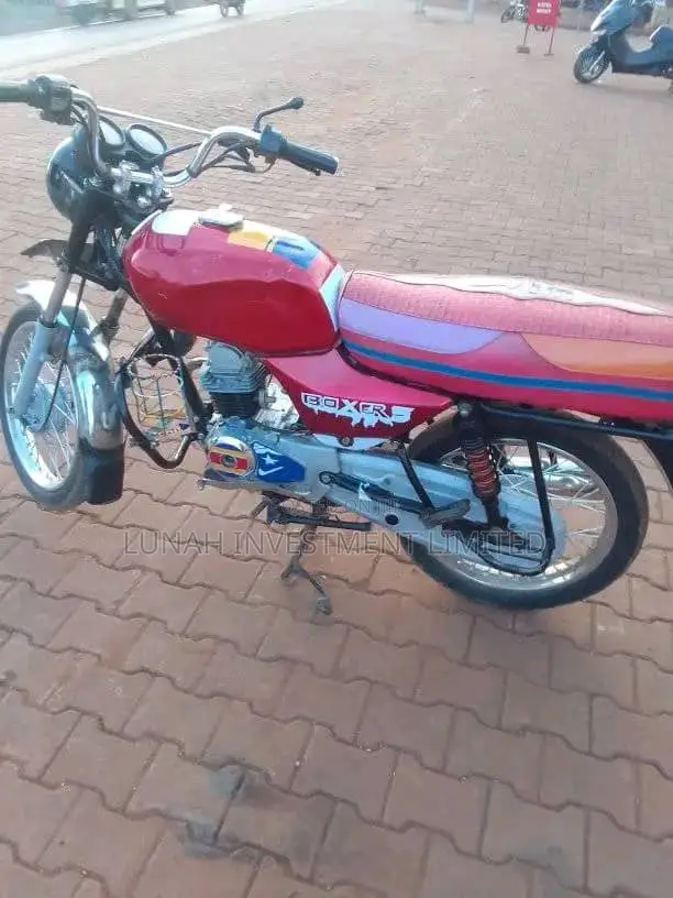 Bajaj Boxer 2023 Red