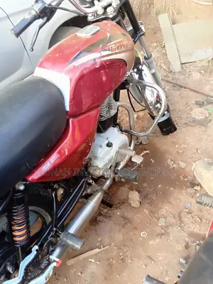 Bajaj Boxer 100 2023 Red