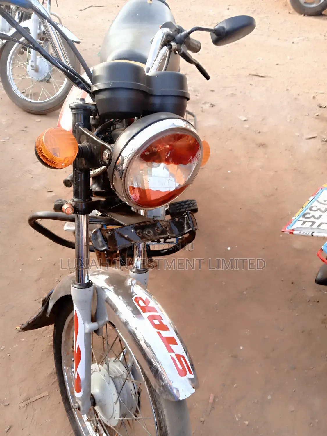Bajaj Boxer 100 2023 Red