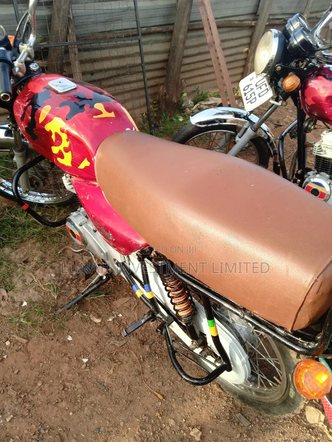 Bajaj Avenger 160 Street 2022 Red