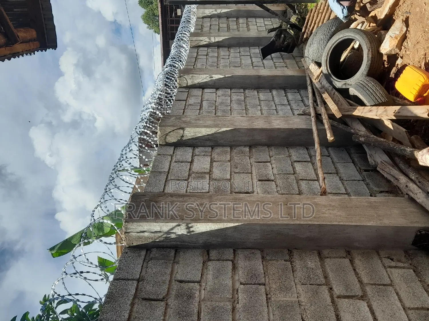 Razor Wire Fencing Installation/ Razor Wire Fencing