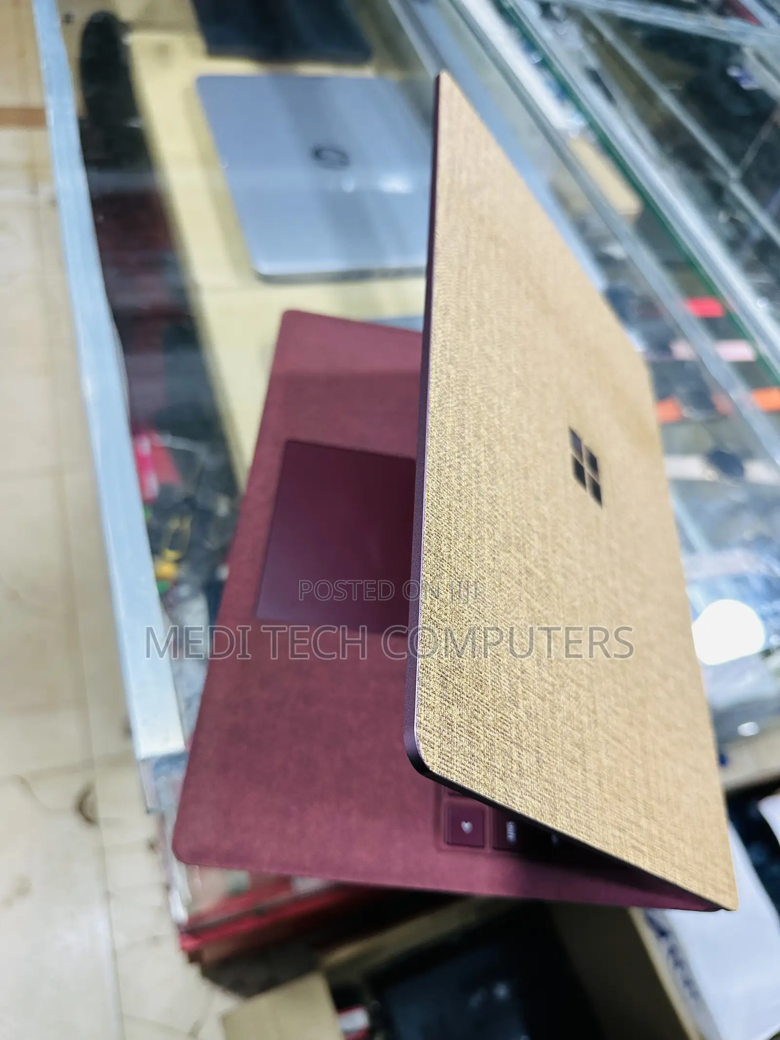 Laptop Microsoft Surface Laptop 2 16GB Intel Core I7 SSD 512GB
