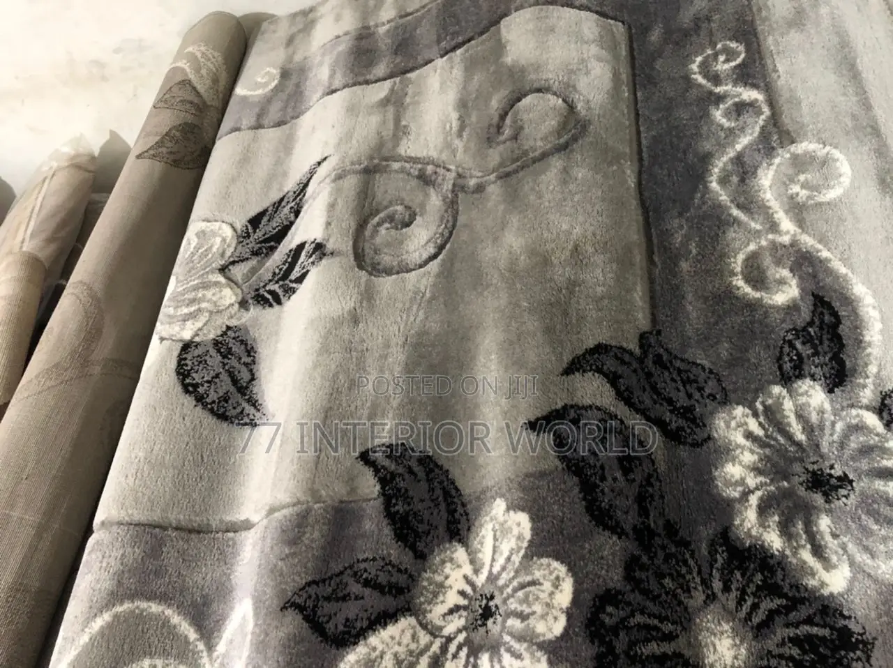 Unique Center Carpets/ Center Rugs