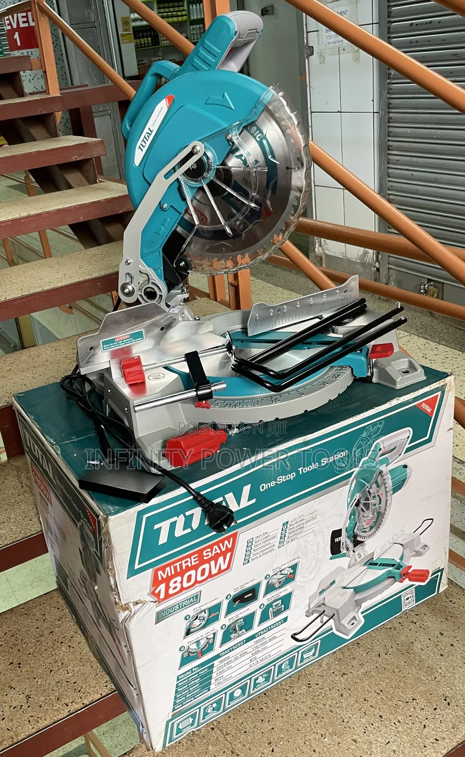 Electric Mitre Saw Machine