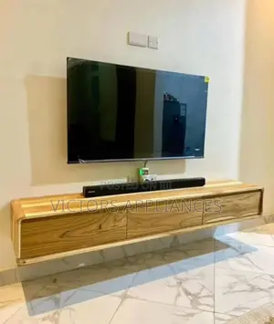 Hisense 70inch UHD Smart Tv Powered by Vidaa