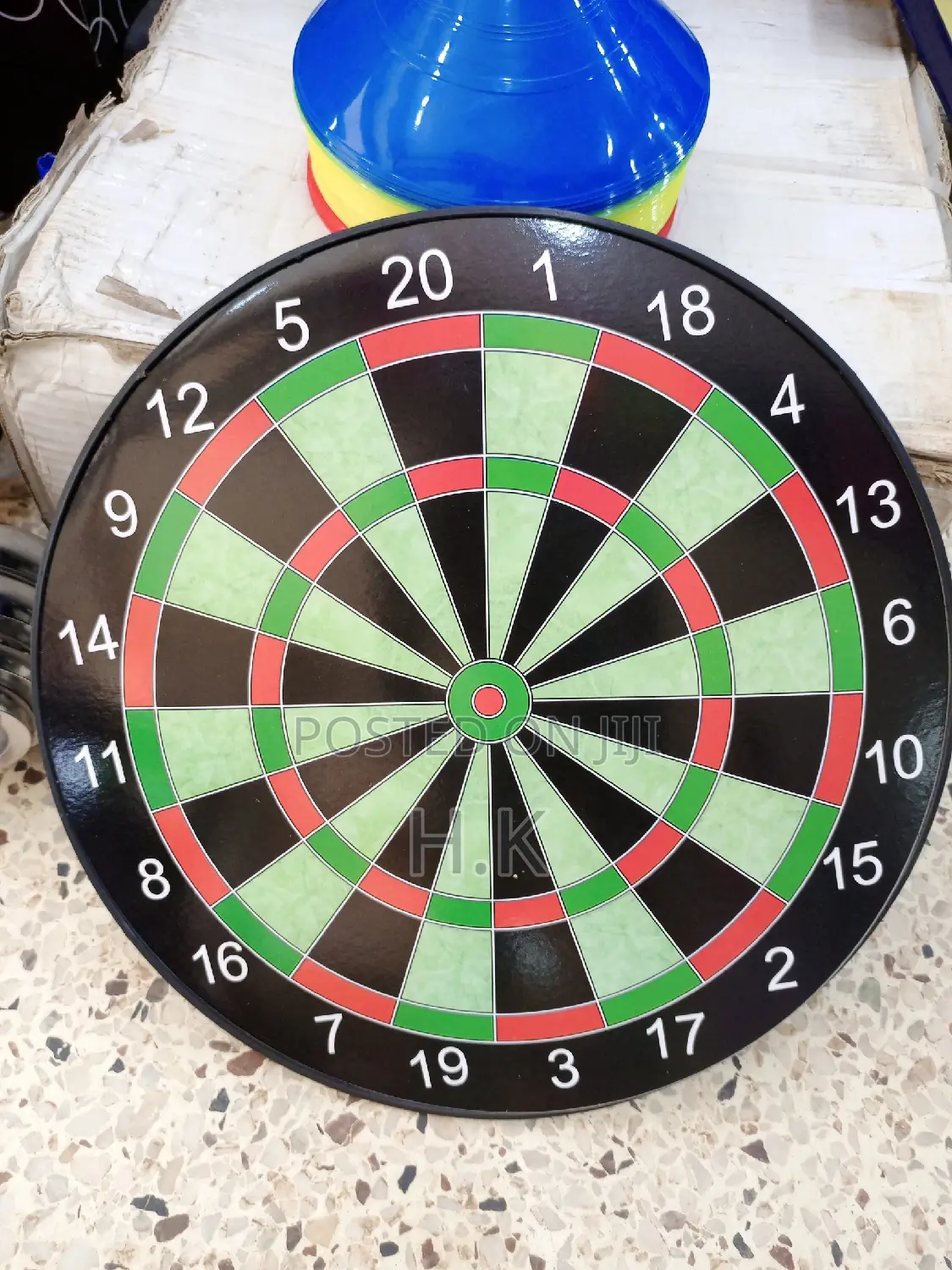 Magnetic Dartgame With 6darts