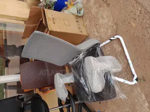 Brawn Executive Board Room Chairs (Gray)