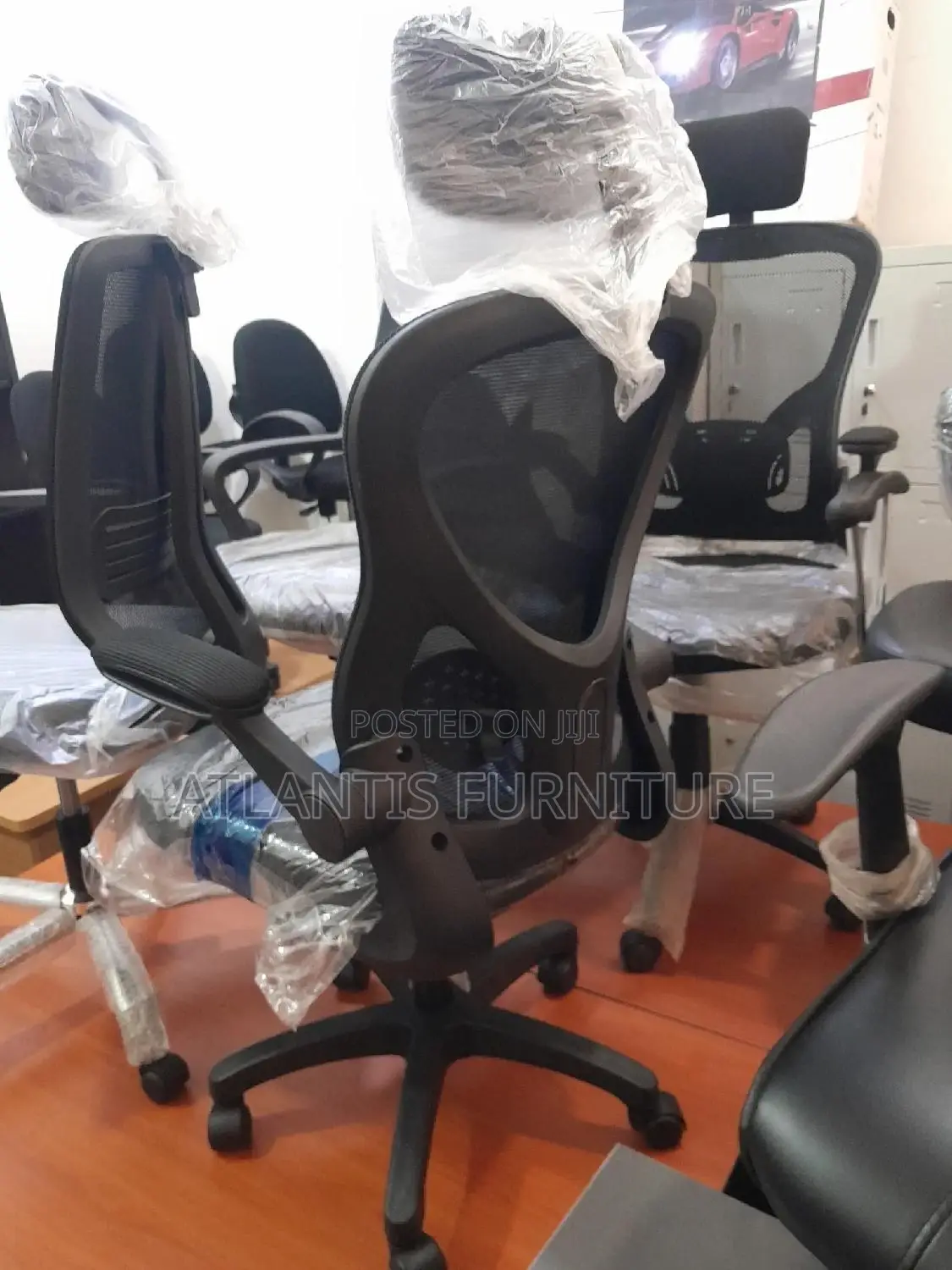 Office Chairs Adjustable Arms