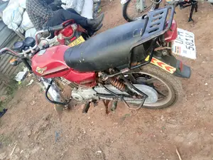 Bajaj Boxer BM100ES 2024 Red