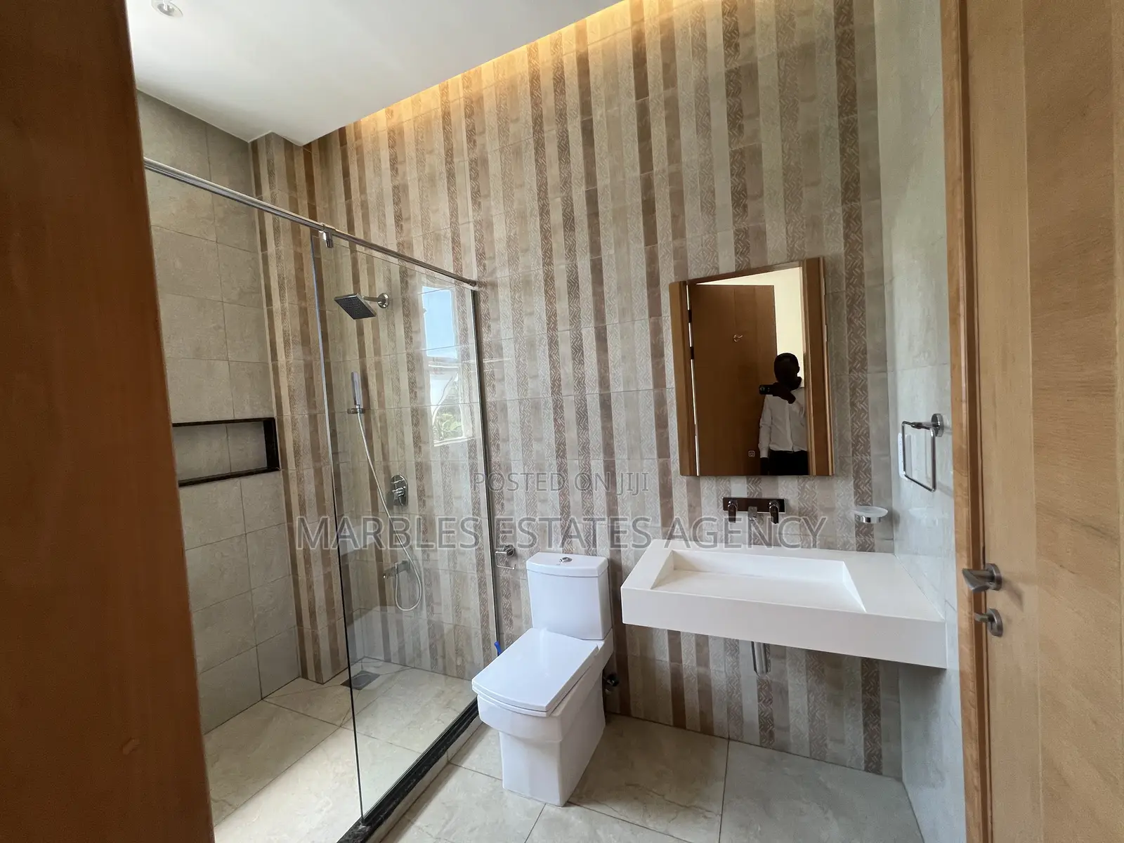 Furnished 3bdrm Apartment in Kololo, Central Division for rent