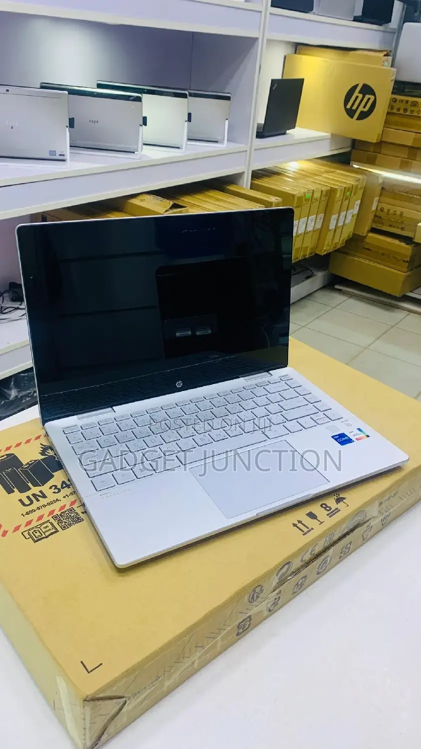 New Laptop HP Pavilion X360 14 16GB Intel Core I7 SSD 512GB