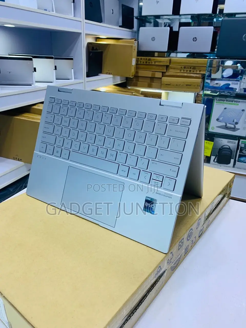 New Laptop HP Envy X360 16GB Intel Core I7 SSD 512GB