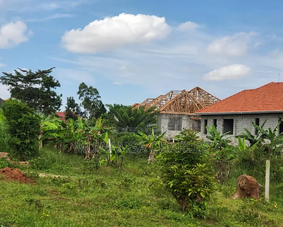 12decimals of Land for Sale in Kira