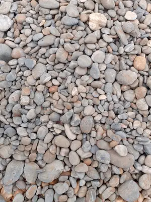 White and Black Lake/Beach Pebble Stones
