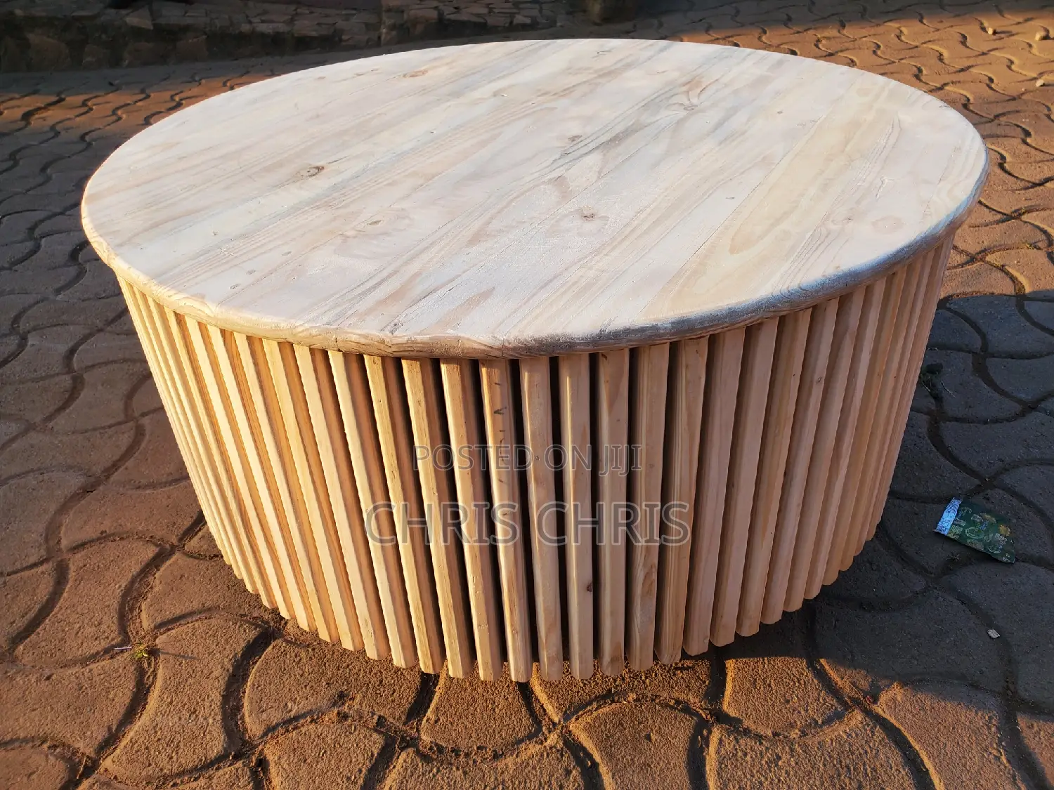 Pallet Art Made Center Tables
