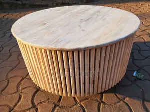 Pallet Art Made Center Tables