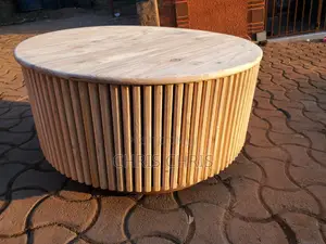 Pallet Art Made Center Tables